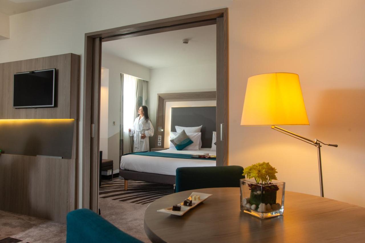 Superior King Suite